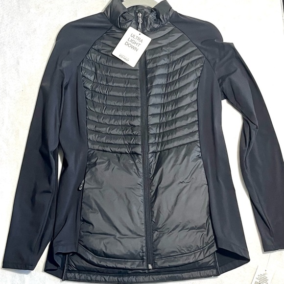 New black running jacket with pockets, black winter running jacket fitness coat. - Picture 2 of 8